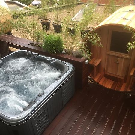 Suite 40 Jacuzzi & Sauna By Malmedreams Малмеди Екстериор снимка